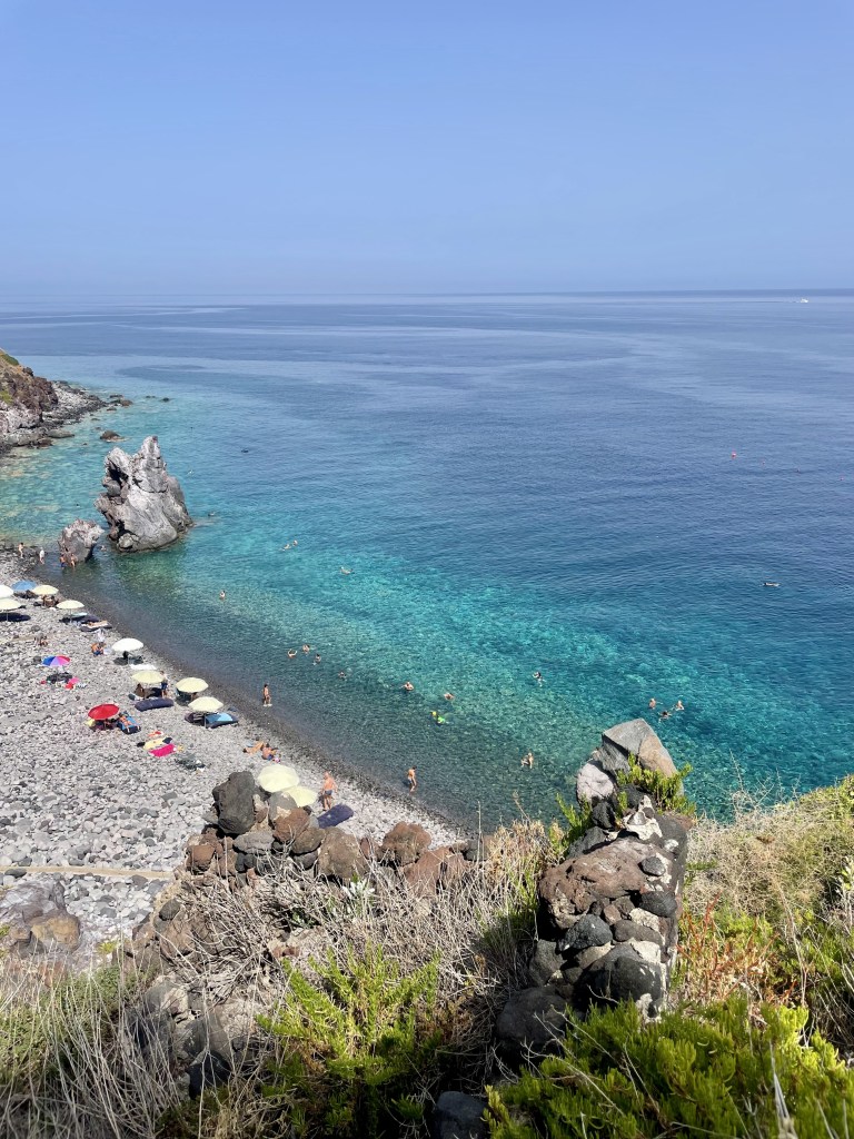 La spiaggia dello Scario a Malfa - Salina