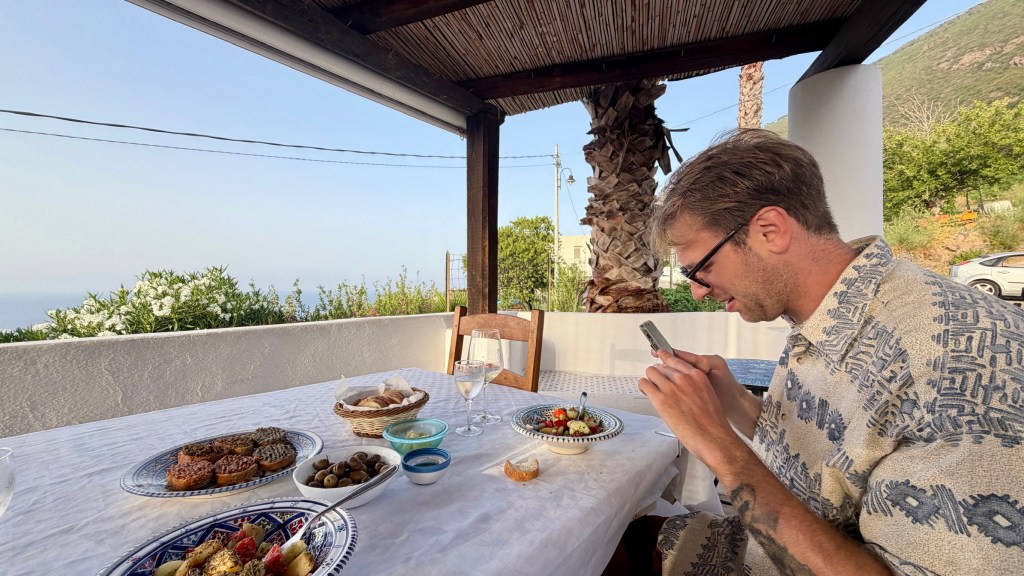 Tasting room di fenech - malfa